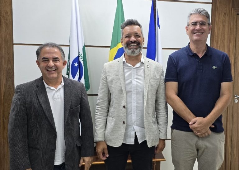 Julio Küller visita vice-prefeito Moisés Faria para fortalecer parceria entre Legislativo e Executivo